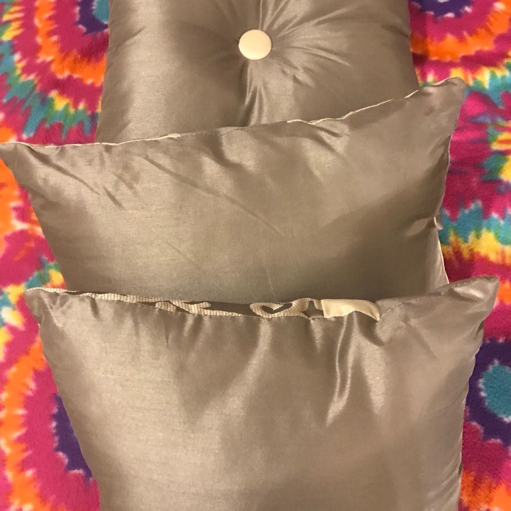 Pillows - Picture 2 of 5